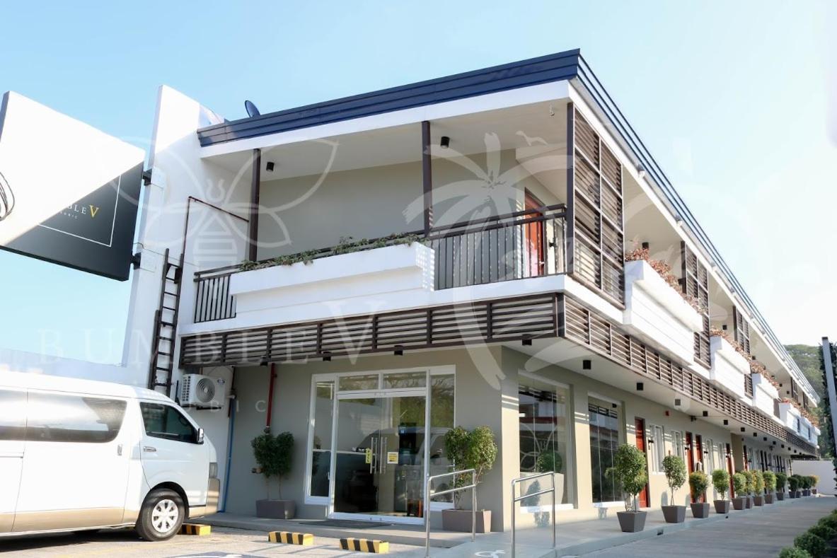 Bumble V Subic Hotel Olongapo Exterior photo